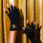 Black Girl Sunscreen® UPF 50 sun gloves – UV protection accessories for dark skin tones
